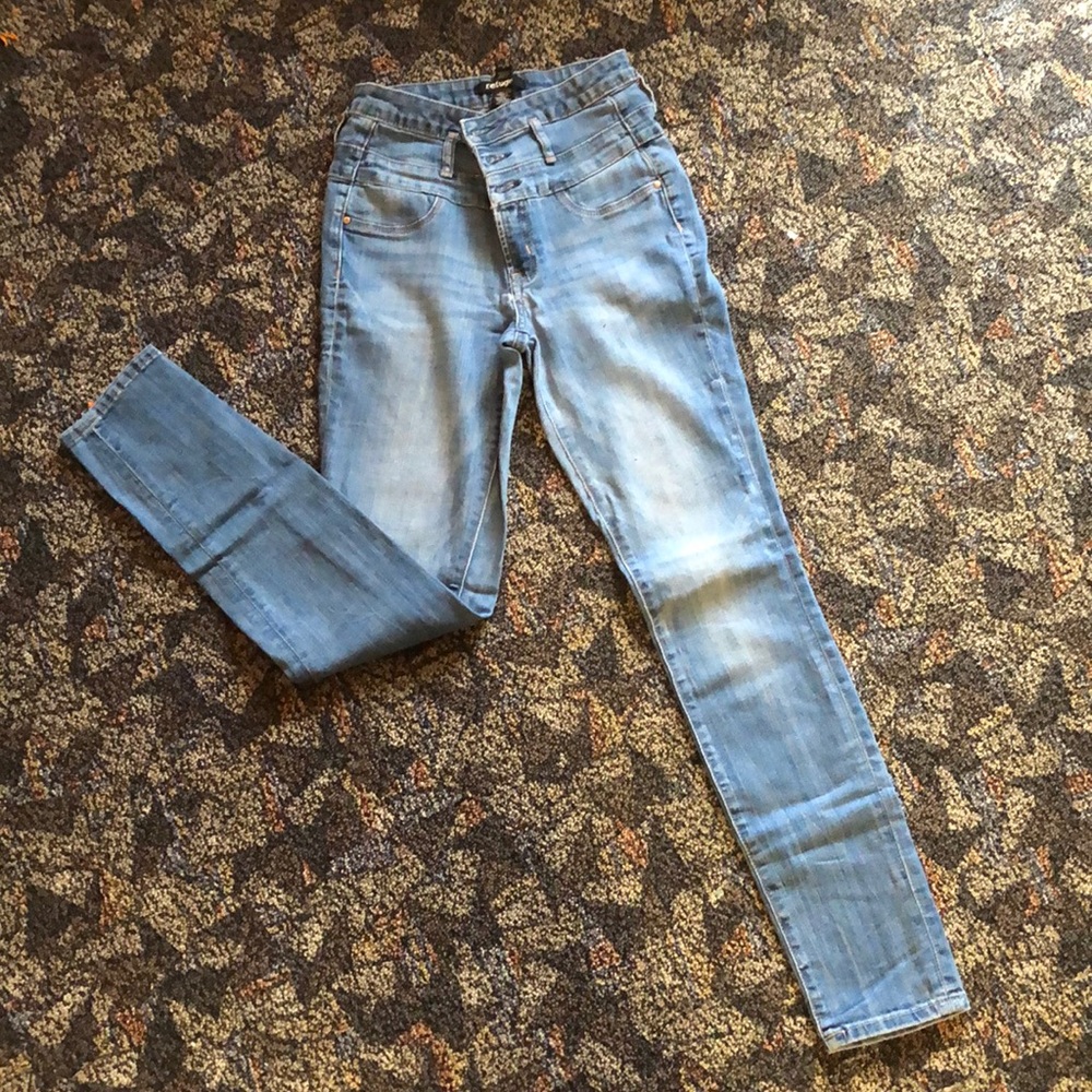 High waisted jeans